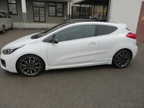 Predám KIA Proceed GT 1,6 T- GDI ,150kW rok 2013 - 2