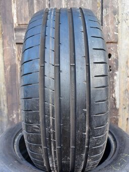 Predám 4 jazdené letné pneumatiky Dunlop Sport 215/55 ZR17 - 2