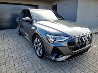 Audi e-tron S-Line Black Edition 50 quattro Najeto: 124 200 - 2