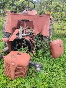 predám zetor 25 bez motora - 2