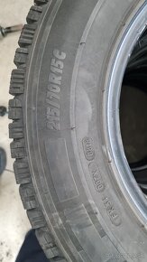 215/70 r15C Michelin Agilis - 2