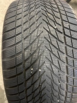 275/35 r19 - 2