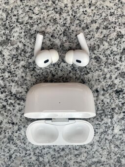 Apple AirPods Pro (2nd generation) - 2