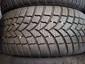 Zimne pneu 205/55 R16 Bridgestone Blizzak LM001, ako novy - 2