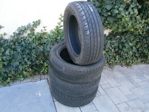 Predám 4x zimné pneu ROTALLA 215/60 R17 96HXL - 2