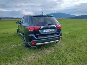 Mitsubishi Outlander 2.2 DI-D, A/T / 4WD - 7 miestne - 2