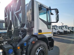 TRAKTOR IVECO 180E28 EUROCARGO NOSIČ KONTAJNERU 10T SKLADEM - 2