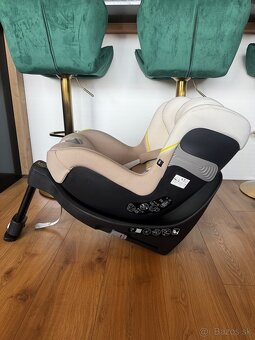 Otočná autosedačka CYBEX Sirona S2 Beige - 2