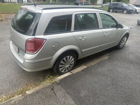 Predám Opel Astra H 1.4 benzin - 2