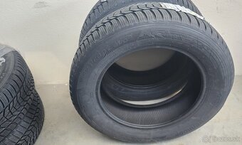 Zimne pneumatiky Hankook winter icept evo3 215/60 R17 - 2