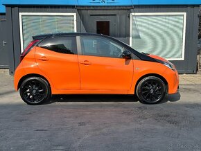 Toyota Aygo 1.0 VVT-i x-play - 2