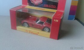 Auta 1/43,1/25 Polistil,Bburago,Ferrari 250GTO edicia Shell - 2