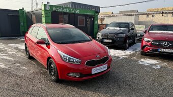 Kia Cee'd SW 1,6 Benzín AT - 2