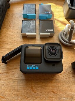 GoPro Hero 10 Black + prislusenstvo - 2