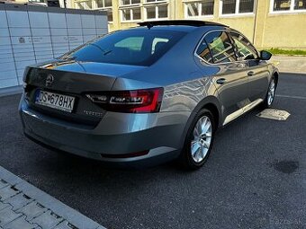 Skoda Superb sedan - 2