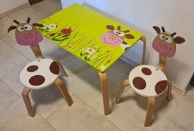 Detský stôl so stoličkami Scratch kravička - 2
