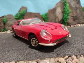 prodám model 1:18 ferrari 275GTB - 2