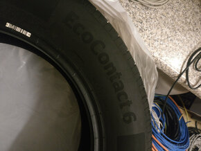 Pneu Continental EcoContact 6 215/65 R17 V XL - 2