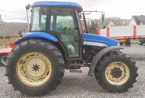 Traktor New Holland TD80D - 2