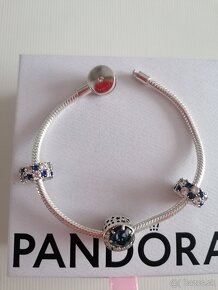 Pandora. - 2