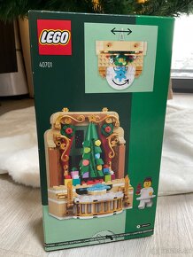 LEGO 40701 Scéna s baletkou a Luskáčikom - 2