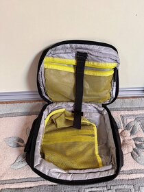 Crumpler trak jack toiletry kit čierna - 2