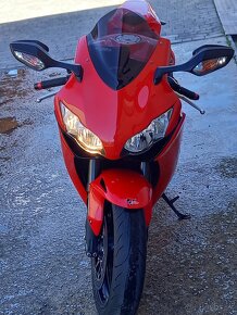 Honda cbr 1000rr sc59 - 2