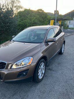 Volvo XC60 - 2