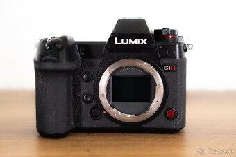 Panasonic Lumix S1H - 2