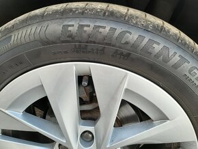 Škoda elektróny5x112 R 17 205/55 - 2