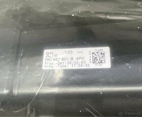 VW Touareg 2020-kryt 5tych dverí OEM 760867601B4PK - 2