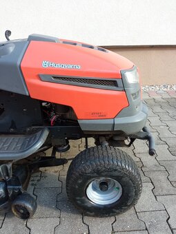 Traktorova kosačka HUSQVARNA - 2