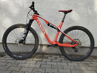 Bicykel Canyon LUX CF SL 7.0 carbon AXS - 2