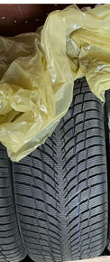 R19 FORD MUSTANG rozteč 5x114,3 255/40R19 - 2