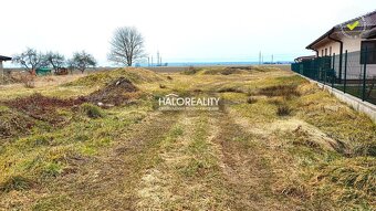 HALO reality - Predaj, pozemok pre rodinný dom   1265 m2 Luč - 2