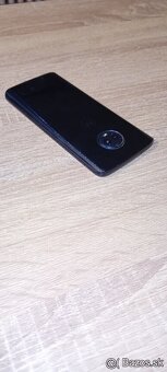 Motorola G6 / 3/32GB TOP stav - 2