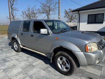 Nissan Navara dovoz gb - 2