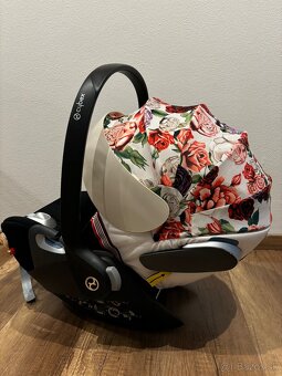 CYBEX Cloud T i-Size Spring Blossom Light - 2