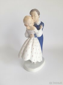 Porcelánová figurka - KODAŇ - tančící pár - 2