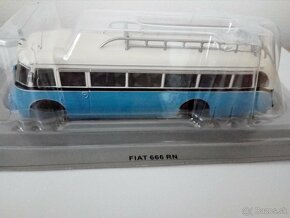 Predám modely autobusu 1:72. - 2