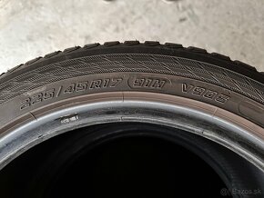 Predám zimne pneu Yokohama BluEarth  225/45 R17 - 2