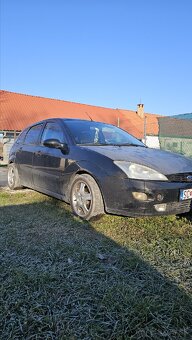 Ford Focus 2.0 benzin - 2