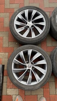 Alu disky Škoda superb 3 235/45 R18 - 2