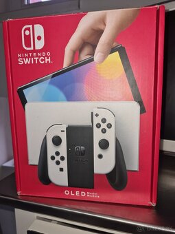 NINTENDO SWITCH OLED - 2