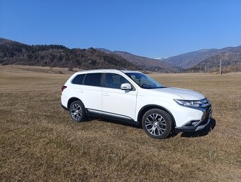 Mitsubishi Outlander 7miestne - 2