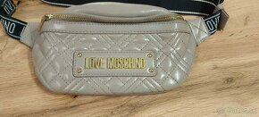 Ladvinka Love Moschino - 2