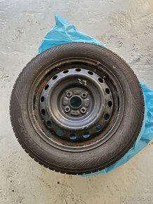 Plechové disky s puklicami Toyota Yaris 185/60 R15 84T - 2