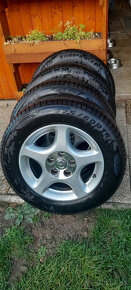 Predám zimné pneu 225/60r16 - 2