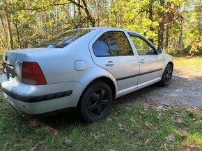 Volkswagen Bora volať len vážny záujem - 2