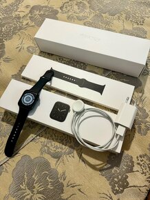 Predám Apple watch 5 - 44mm /Space Gray/ - 2